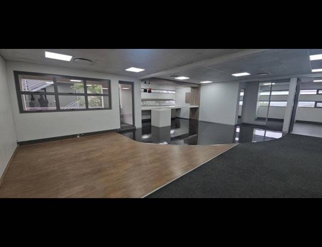 BUSINESS PROPERTY TO RENT IN MIDRIDGE PARK